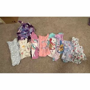Bundle girl's PJs set of 9. Size mix from t5 to 7